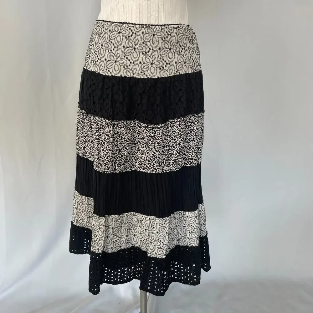 Tiered Broomstick Skirt Size Medium Black White Floral Embroidered Lace Fairy